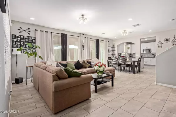 9412 S 34TH Drive, Laveen, AZ 85339