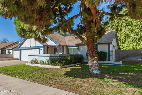 668 E ESTRELLA Drive, Chandler, AZ 85225