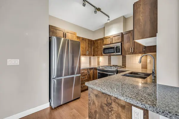 20078 Fraser HWY, Langley, BC V3A 0J2