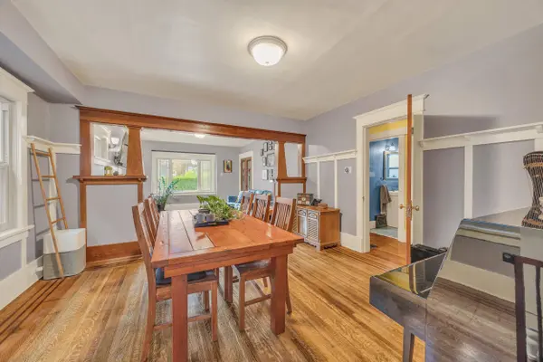 1217 E 12th AVE, Vancouver, BC V5T 2J8