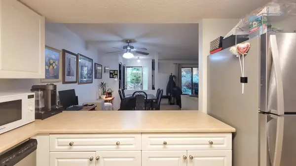 7095 133b ST, Surrey, BC V3W 8A3