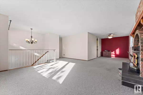 29 Anita CR, St. Albert, AB T8N 2W4