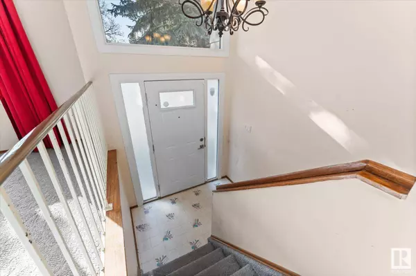 29 Anita CR, St. Albert, AB T8N 2W4