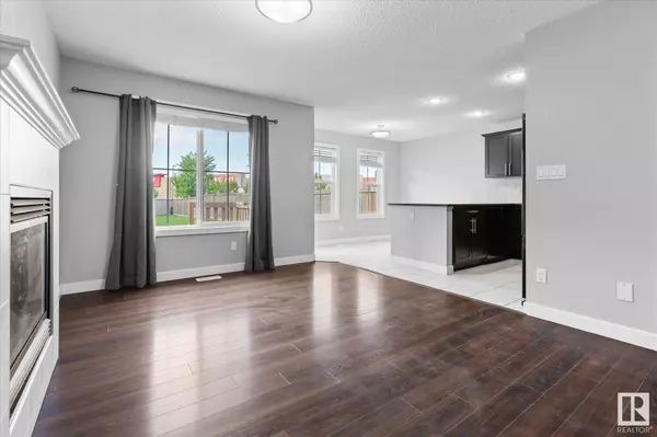 1403 53 ST SW, Edmonton, AB T6X 1S2