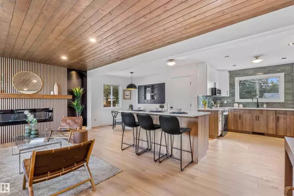 9619 52 ST NW, Edmonton, AB T6B 1G8