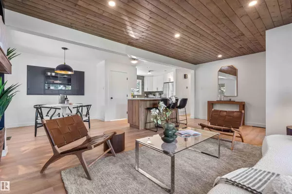 9619 52 ST NW, Edmonton, AB T6B 1G8