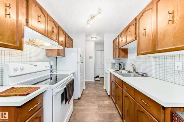 #305 14004 26 ST NW, Edmonton, AB T5Y 1Y4