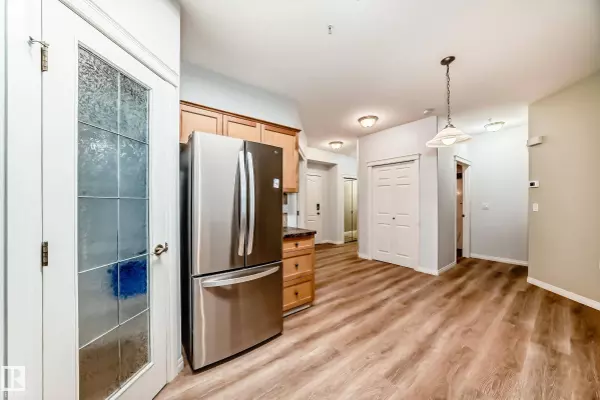 #220 612 111 ST SW, Edmonton, AB T6W 1R9