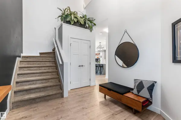 146 Joyal WY, St. Albert, AB T8N 7V3