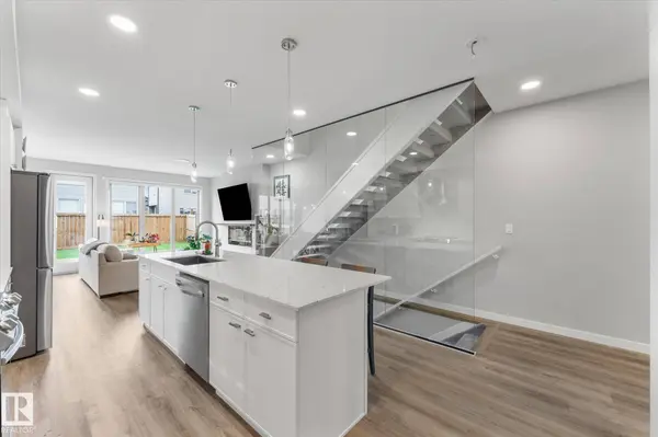 60 Gladstone BN, Spruce Grove, AB T7X 0X6