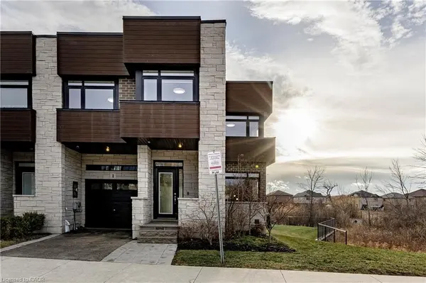 35 Midhurst Heights #1