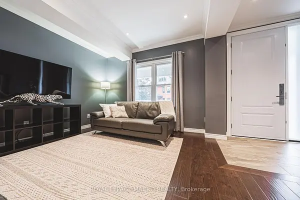 25 Orchard Hill, Hamilton, ON L8P 2V6