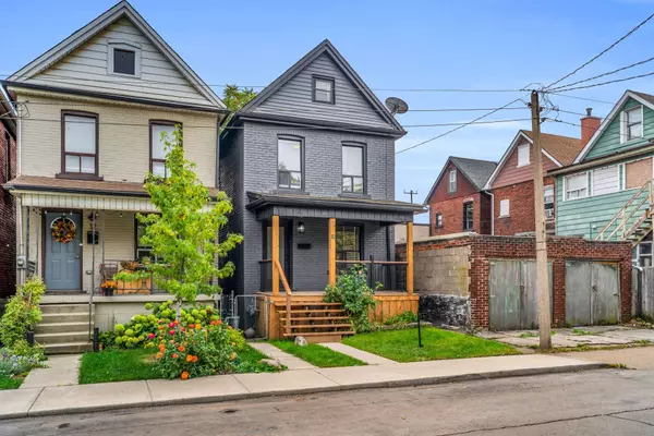 10 Gordon ST, Hamilton, ON L8L 3H2