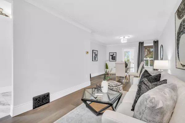 10 Gordon ST, Hamilton, ON L8L 3H2