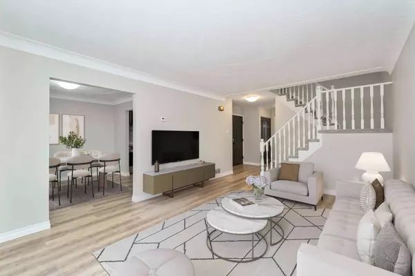 10 Donegel PL, Hamilton, ON L9A 4Z6