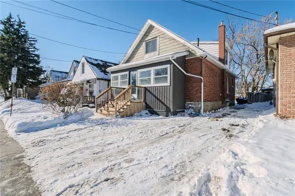 42 East 31st ST, Hamilton, ON L8V 3N7