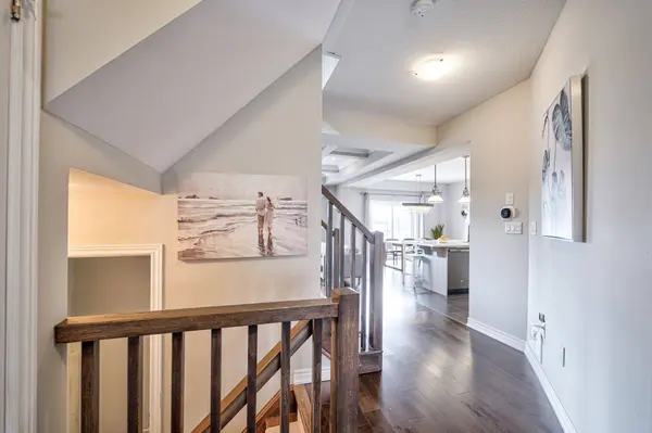 195 Greti DR, Hamilton, ON L9B 0H5