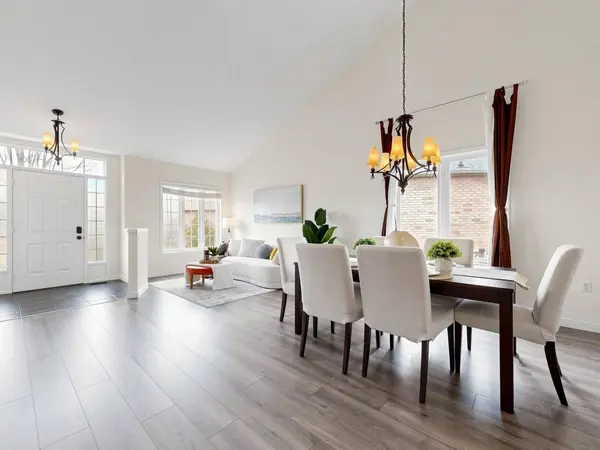 11 Diamond CT, Hamilton, ON L9C 7V5