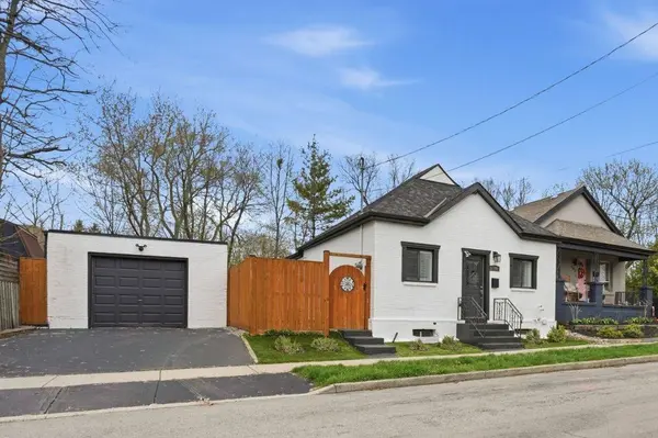 390 Hunter ST W, Hamilton, ON L8P 1S9