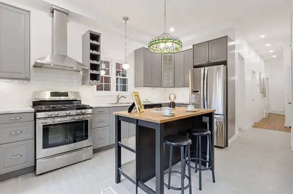 42 Erie AVE, Hamilton, ON L8N 2W6
