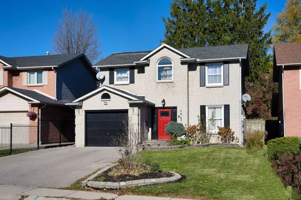 46 Novoco DR, Hamilton, ON L9C 7E8