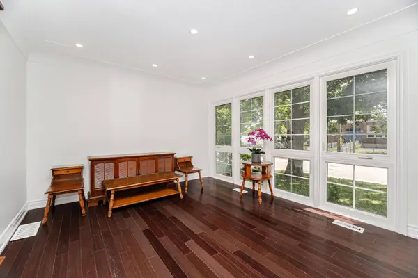 166 Terrace DR, Hamilton, ON L9A 2Z1