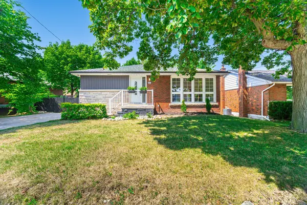 166 Terrace DR, Hamilton, ON L9A 2Z1