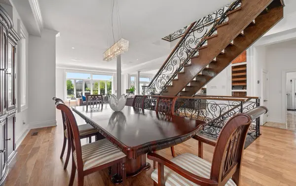 4 Playfair CT, Hamilton, ON L9K 1R6