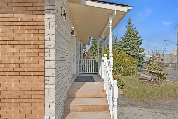 56 Nash RD S, Hamilton, ON L8K 4J7