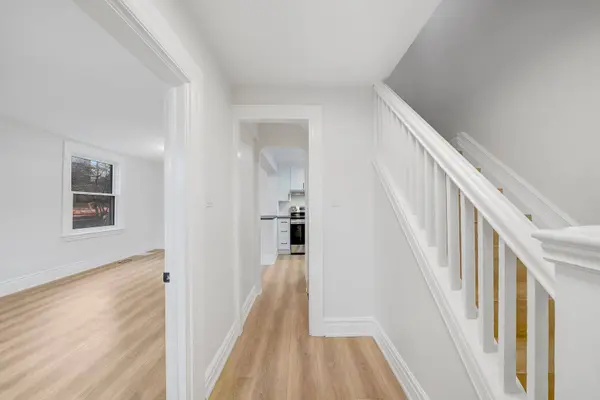 73 Peter ST, Hamilton, ON L8R 1T4