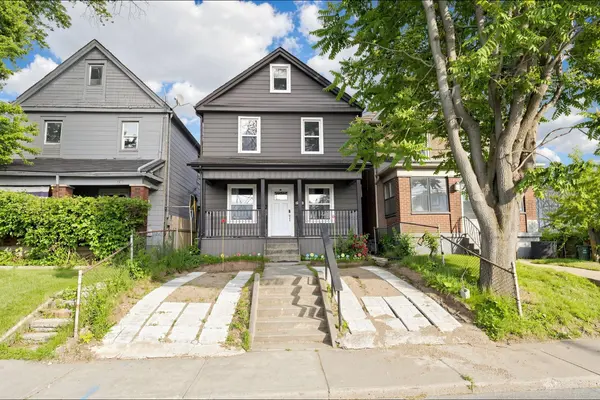 118 Birmingham ST, Hamilton, ON L8L 6W5