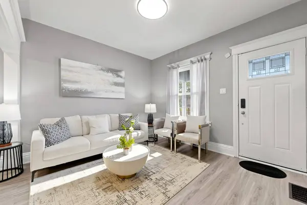 118 Birmingham ST, Hamilton, ON L8L 6W5