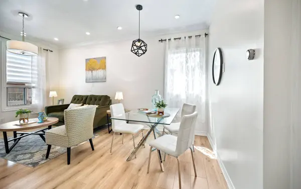 35 Britannia AVE, Hamilton, ON L8H 1W5