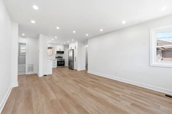 63 Chester RD, Hamilton, ON L8E 1Y1