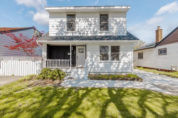 283 Ivon AVE W, Hamilton, ON L8H 5T3