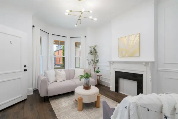 46 Murray ST E, Hamilton, ON L8L 3E9