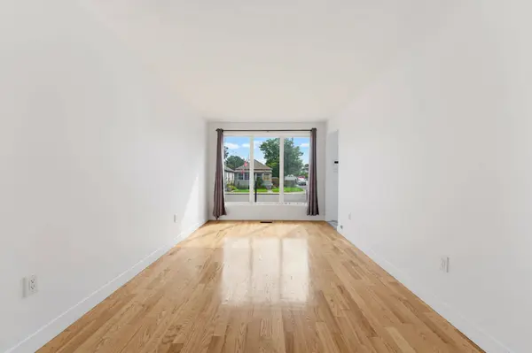805 Tate AVE, Hamilton, ON L8H 6M1