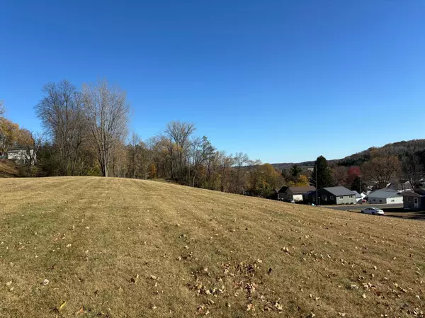 509 3rd ST, Cady Twp, WI 54013