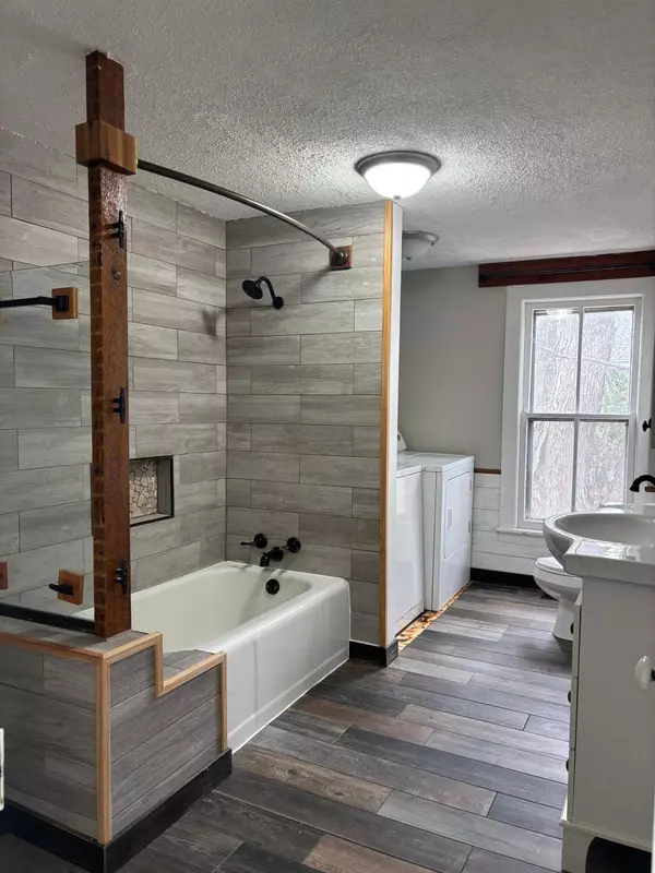 718 4th ST N, Stillwater, MN 55082