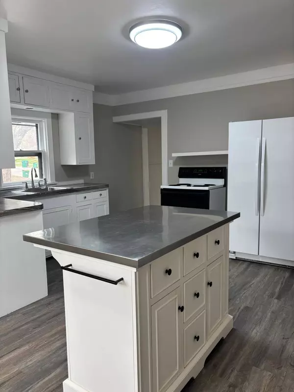 718 4th ST N, Stillwater, MN 55082