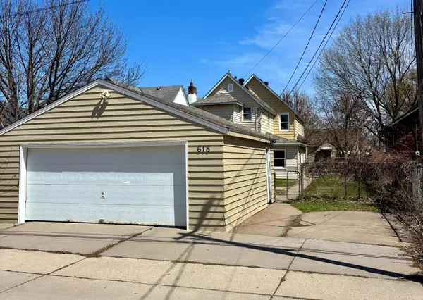 618 3rd AVE S, South Saint Paul, MN 55075