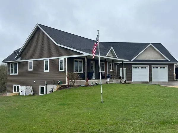 1704 156th Street, Erin Prairie Twp, WI 54017