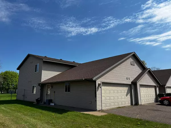 2419 Fryklund DR, Menomonie, WI 54751