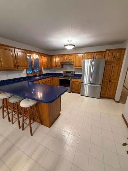 1072 Buck RDG, Hudson, WI 54016