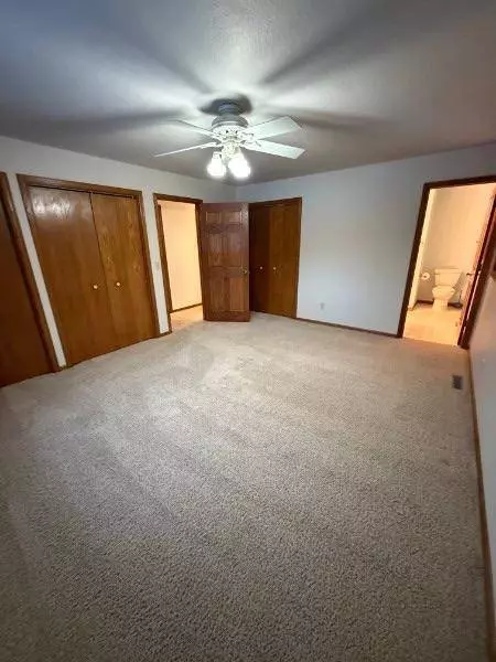 1072 Buck RDG, Hudson, WI 54016