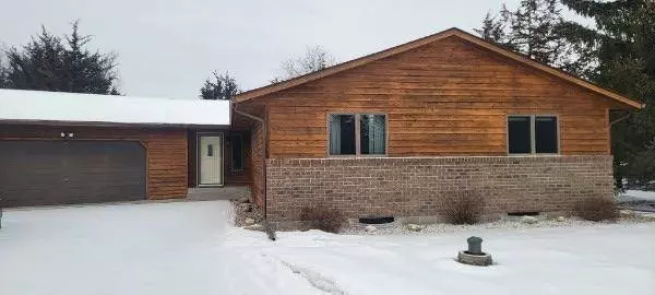 1072 Buck RDG, Hudson, WI 54016