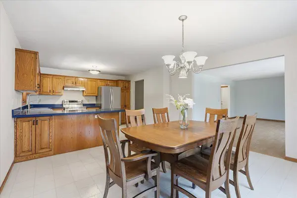 1072 Buck RDG, Hudson, WI 54016