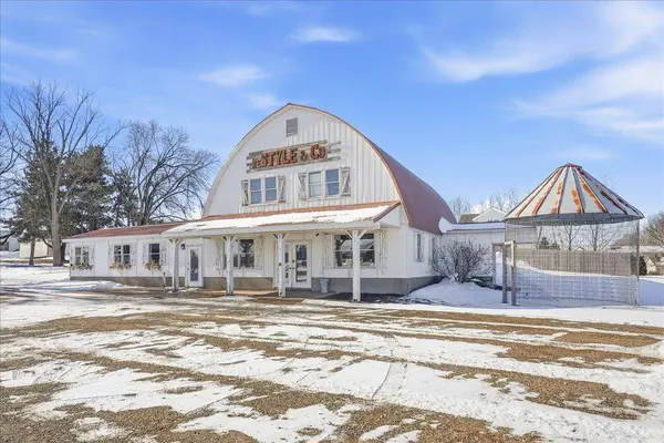 1813 11th AVE, Baldwin, WI 54002