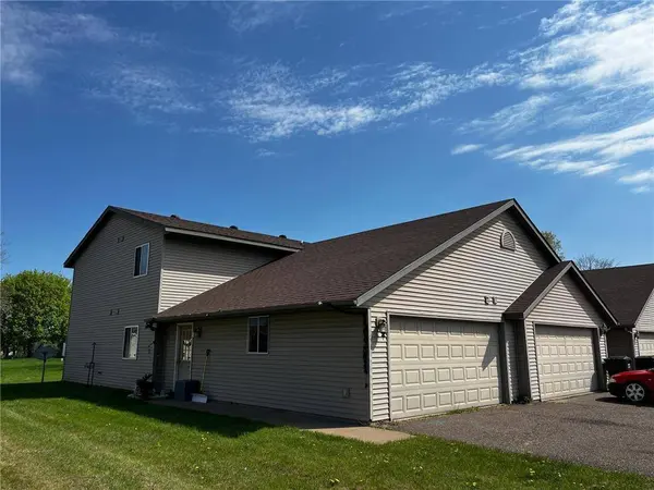 2419 Fryklund DR #1, Menomonie, WI 54751