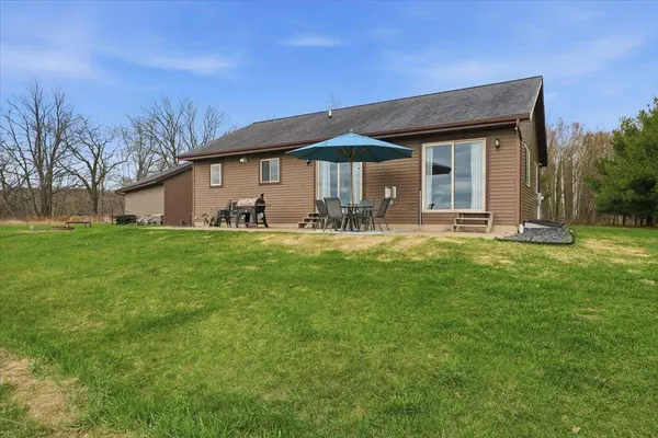 E3521 1170th AVE, Boyceville, WI 54725